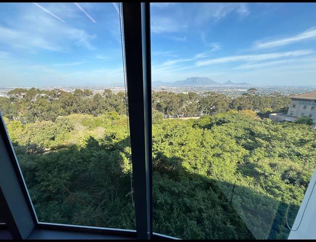 734M² OFFICE TO LET IN PLATTEKLOOF